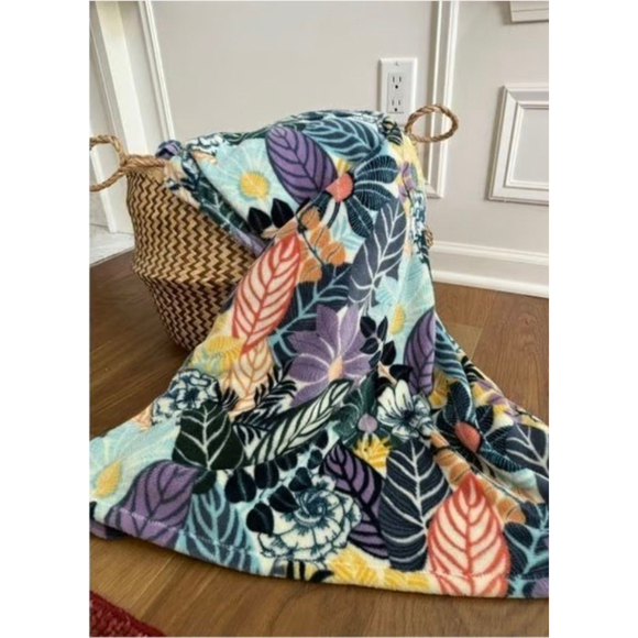 Vera Bradley Other - Unisex Vera Bradley Tropical Floral Fleece Throw Blanket One Size Multi-color